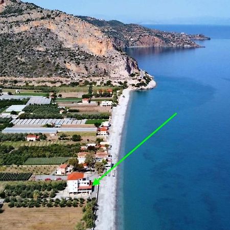 Thassa Beach Apartment No1 Leonidio Exterior photo