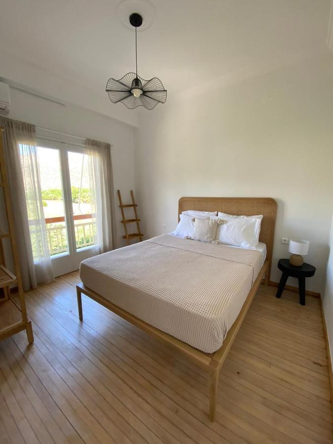 Thassa Beach Apartment No1 Leonidio Exterior photo