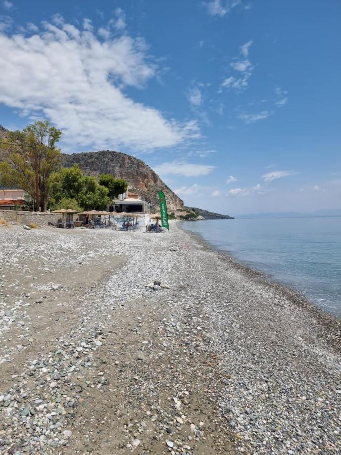 Thassa Beach Apartment No1 Leonidio Exterior photo