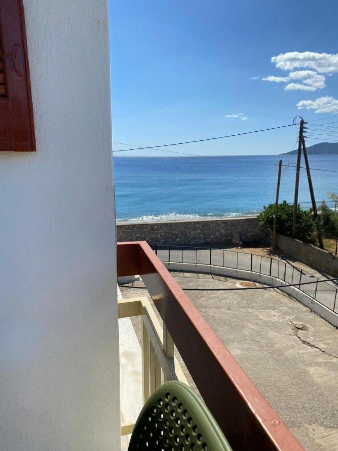 Thassa Beach Apartment No1 Leonidio Exterior photo